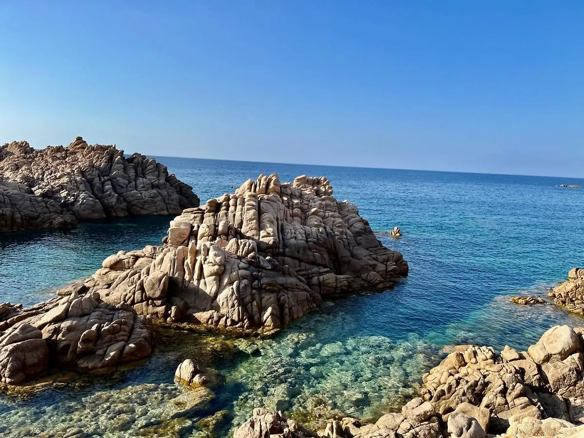 펜션 L'Oleandro 2922 House In Sardinia With Mediterranean Sea Views 이솔라 로사